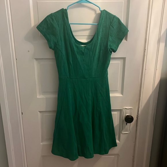Maeve Stretchy Kelly Green Dress - Picture 2 of 5